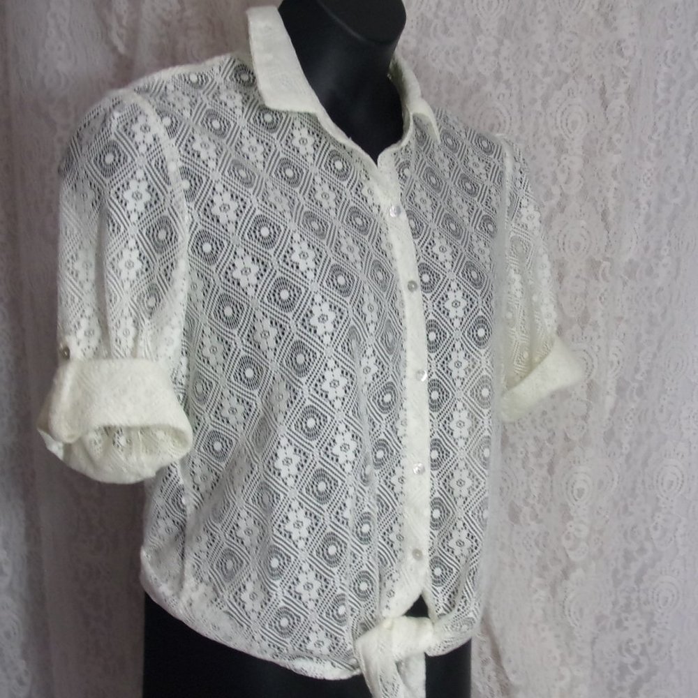 Lace Top Ivory NOBO Size XL (15/17) NWT